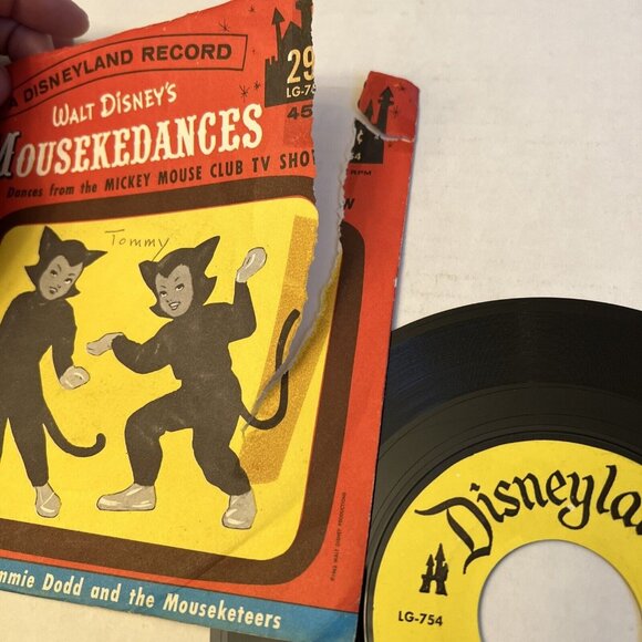 Walt Disney’s Mousekedances Mickey Mouse Club TV Disneyland  7" 45 RPM Record D6 - Picture 5 of 5
